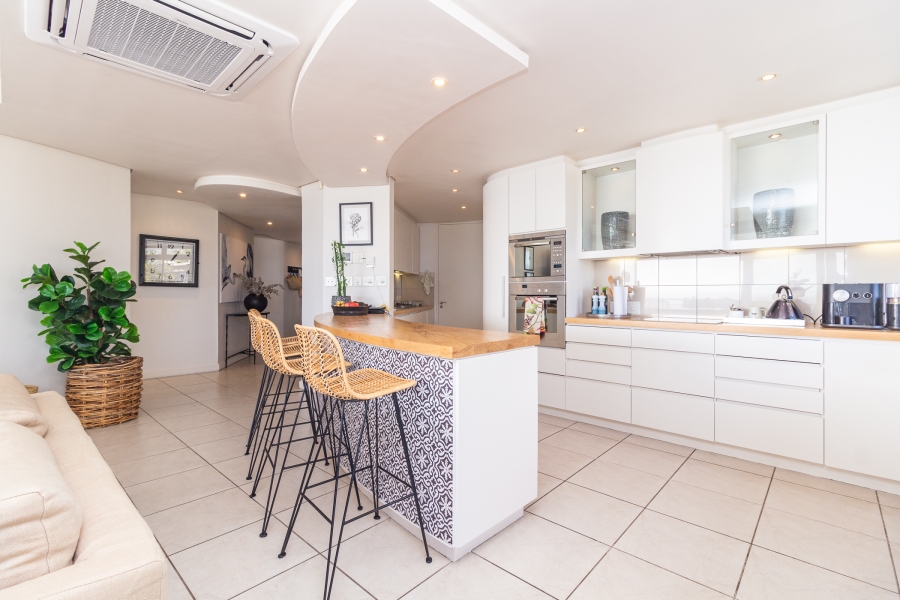 To Let 4 Bedroom Property for Rent in Camps Bay Western Cape